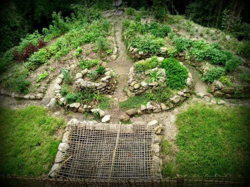 Tieedi Herb Garden Dwelling