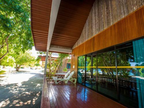 Hotel Pom Pom Island Resort