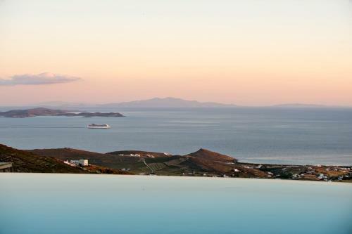 Hotel Aeolis Tinos Suites