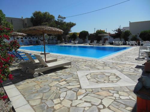 Santa Irini Hotel