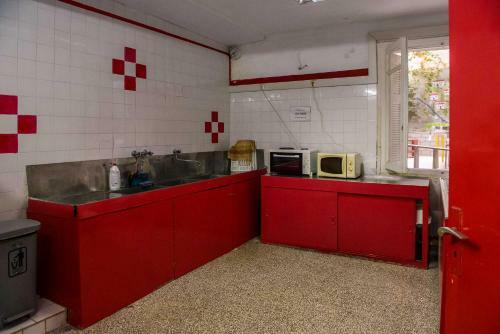 Charming Hostel Close To City Center