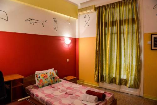 Charming Hostel Close To City Center