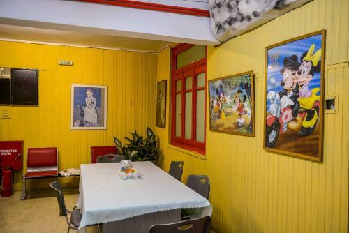 Charming Hostel Close To City Center