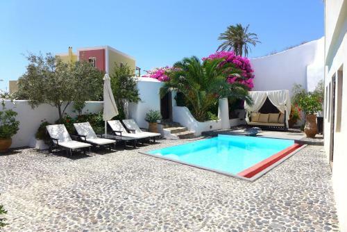 Santorini Heritage Villas