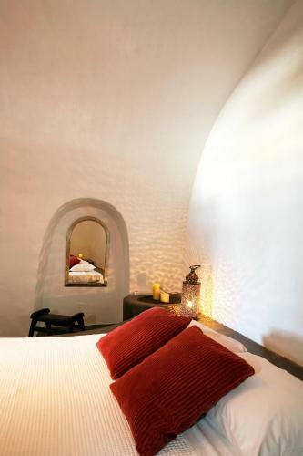 Santorini Heritage Villas