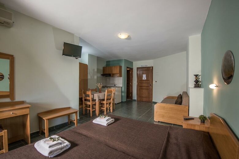 Aparthotel Mirtilos Studios & Apartments