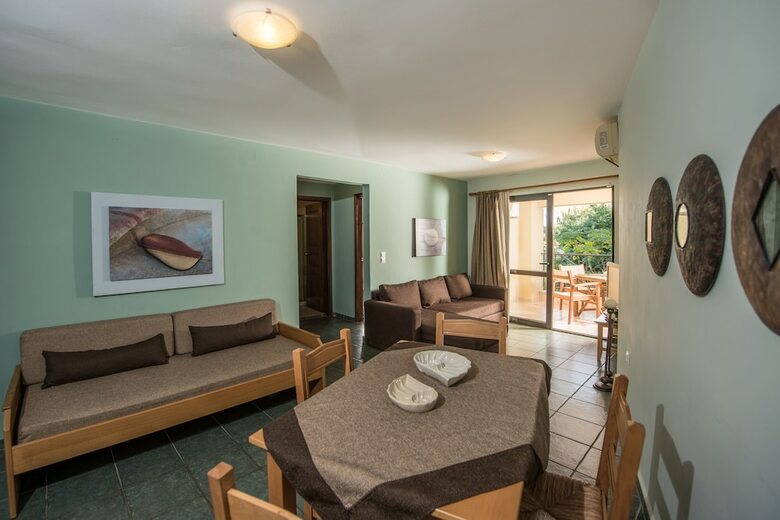Aparthotel Mirtilos Studios & Apartments