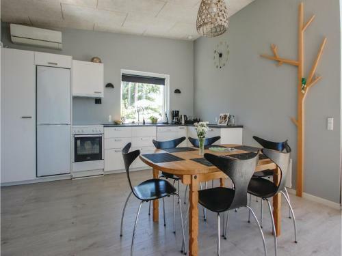 Three-bedroom Holiday Home In Aabenraa