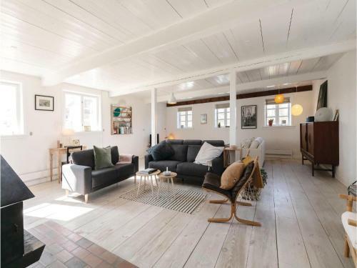 Four-bedroom Holiday Home In Allinge