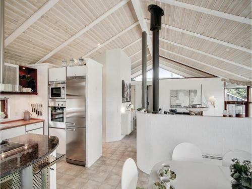 Three-bedroom Holiday Home In Blokhus