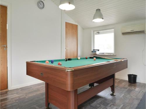 Five-bedroom Holiday Home In Blokhus