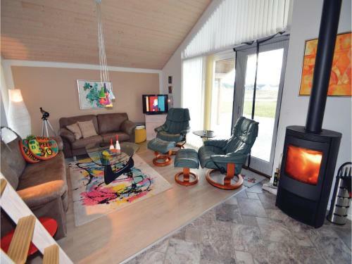Three-bedroom Holiday Home In Brovst
