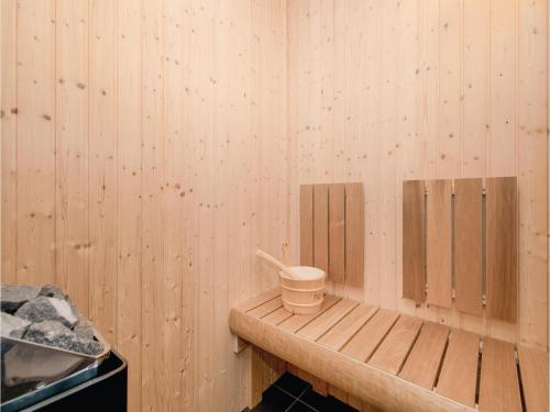 Three-bedroom Holiday Home In Brovst