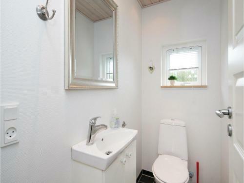 Three-bedroom Holiday Home In Brovst