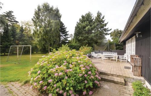 Three-bedroom Holiday Home In Idestrup