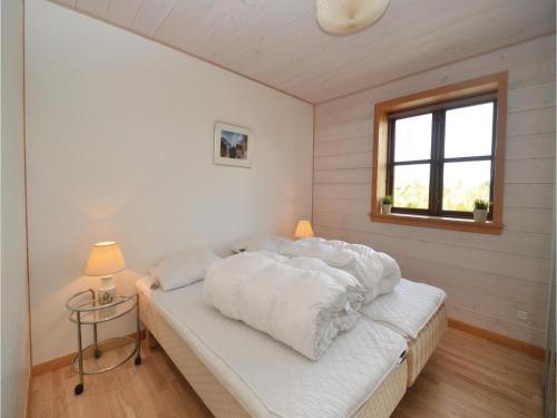 Three-bedroom Holiday Home In Vaggerlose