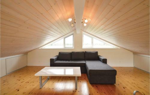 Two-bedroom Holiday Home In Vaggerlose