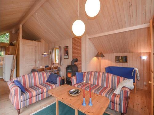 Three-bedroom Holiday Home In Vaggerlose