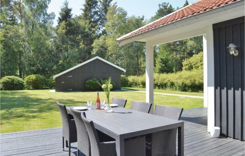 Two-bedroom Holiday Home In Frederiksvark