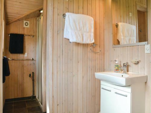 Three-bedroom Holiday Home In Gilleleje