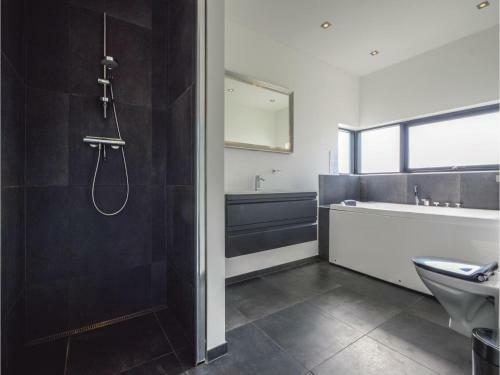 Four-bedroom Holiday Home In Haderslev
