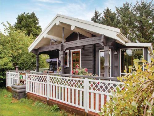Two-bedroom Holiday Home In Hals