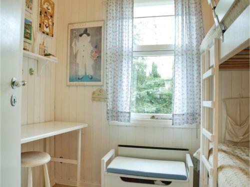 Four-bedroom Holiday Home In Hornbak