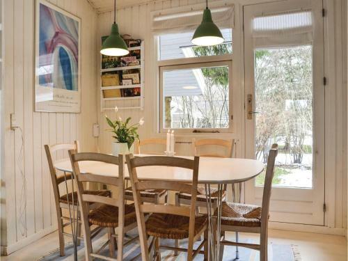 Four-bedroom Holiday Home In Hornbak