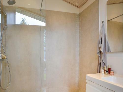 Three-bedroom Holiday Home In Hornbak