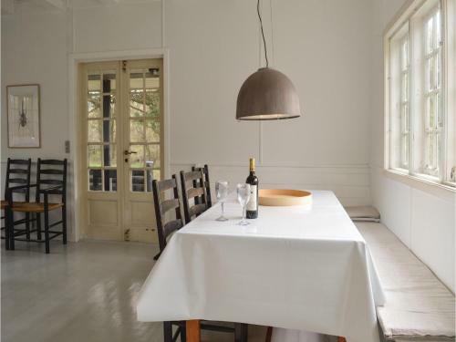 Three-bedroom Holiday Home In Hundested