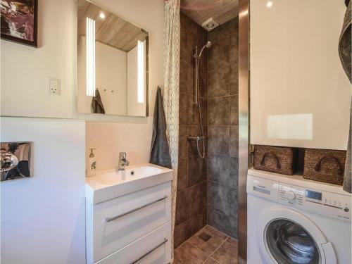 Three-bedroom Holiday Home In Juelsminde
