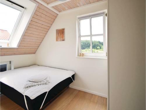 Three-bedroom Holiday Home In Juelsminde