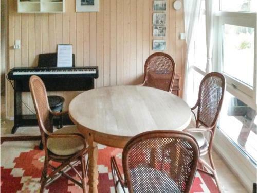 Three-bedroom Holiday Home In Jagerspris