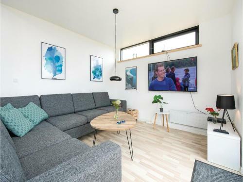Three-bedroom Holiday Home In Lokken