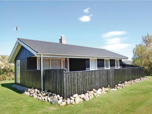 Three-bedroom Holiday Home In Lokken