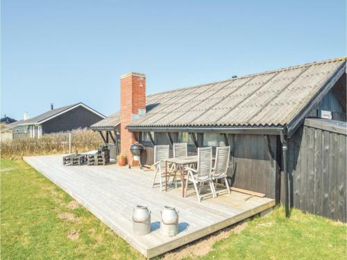 Two-bedroom Holiday Home In Lokken