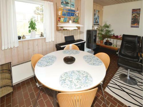 Two-bedroom Holiday Home In Pandrup