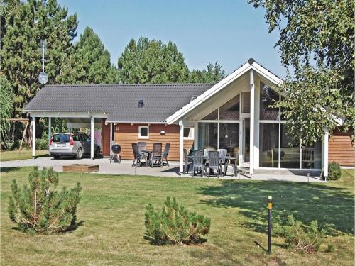 Four-bedroom Holiday Home In Rodby