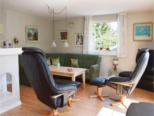 Three-bedroom Holiday Home In Saby