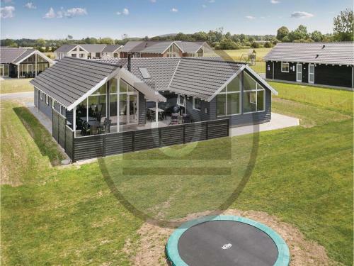 Five-bedroom Holiday Home In Stege