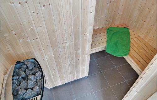 Five-bedroom Holiday Home In Stege