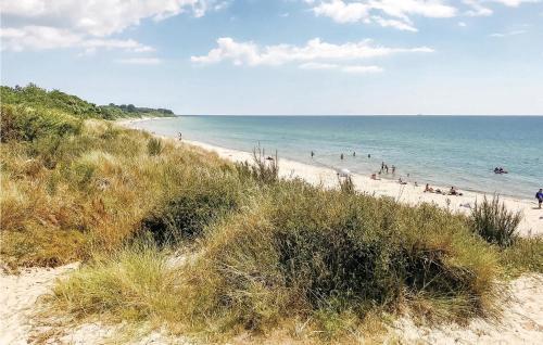 Three-bedroom Holiday Home In Aakirkeby