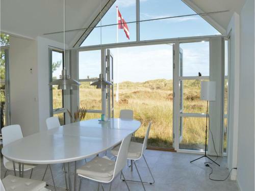 Three-bedroom Holiday Home In Albak