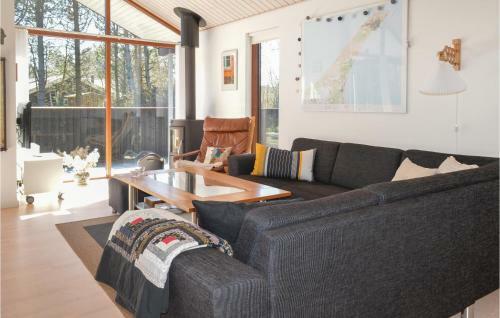 Three-bedroom Holiday Home In Albak