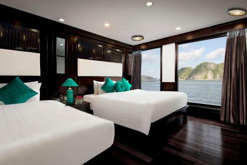Alisa Luxury Cruise