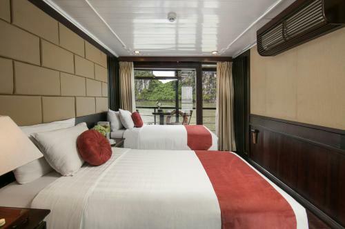 Halong Majestic Legend Cruise