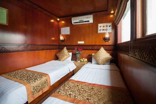 Halong Golden Bay Legend Cruise