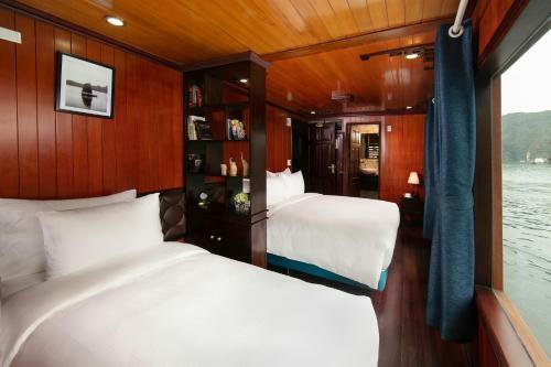 Flamingo Luxury Cruises