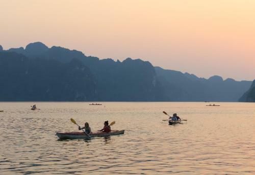 Halong Athena Cruise