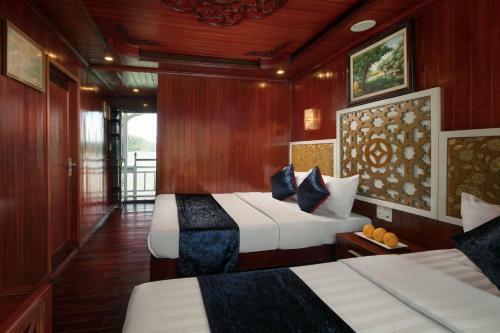 Rosa Boutique Cruise